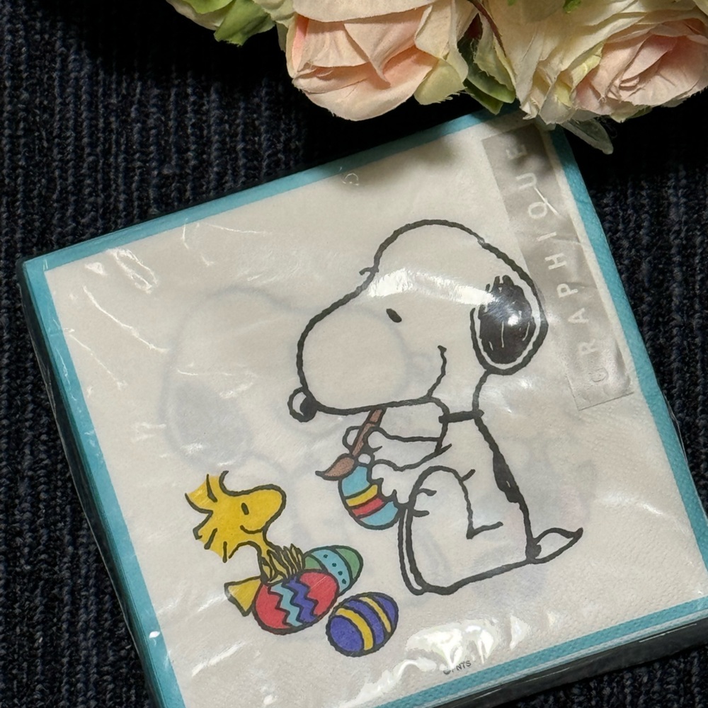 🐣 Snoopy & Woodstock Painting Easter Eggs - Luncheon Dinner Napkins, Pack of 40